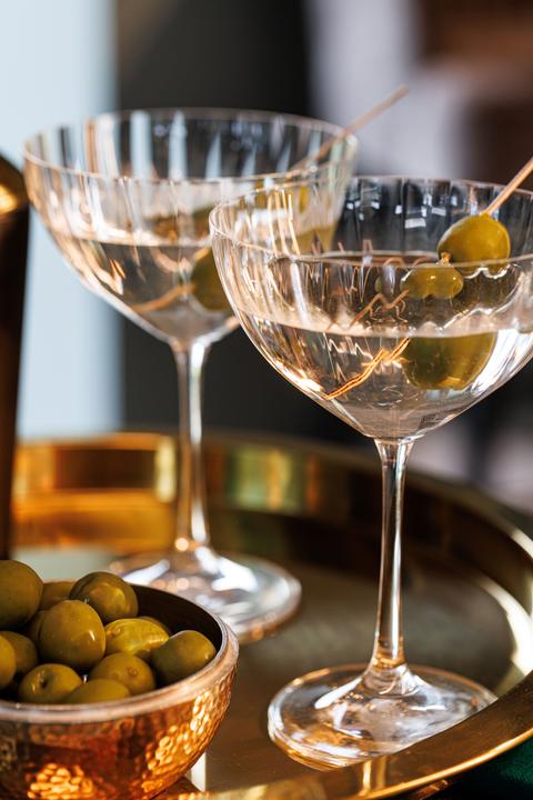 Actual product image Mikasa Treviso Crystal Coupe Glasses, Set of 4, 300ml (0.30 l, 4 x)