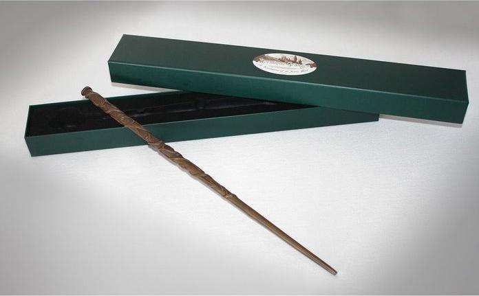Image du produit Noble Collection Harry Potter Baguette magique Hermione Granger (édition personnage)