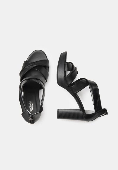 Actual product image Nero Giardini Pumps (39)