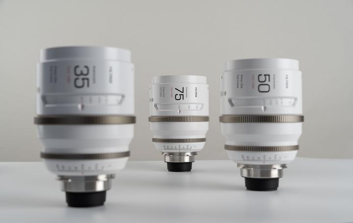 Actual product image Viltrox Anamorphic Lens SET 35/50/75mm T2.0 1.33X PL-Mount (L-Mount, full size)