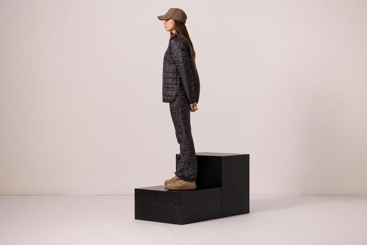 Actual product image Jeanne Baret Clarence (S)