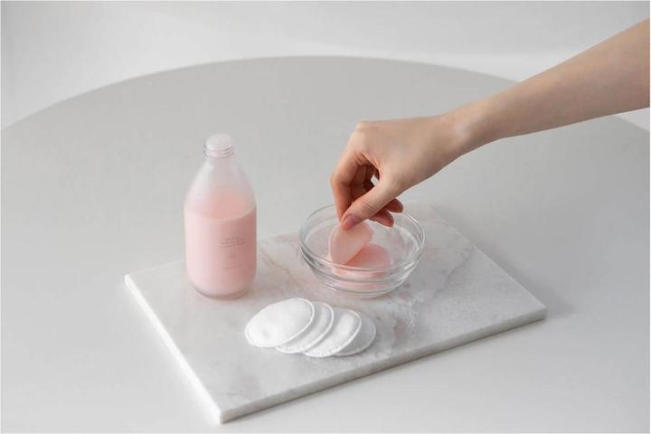 Immagine prodotto Aromatica Tonico di trattamento all'infusione di rosa rivitalizzante (200 ml)