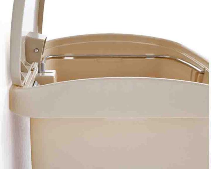 Actual product image Rubbermaid Pedal bin (30 l)