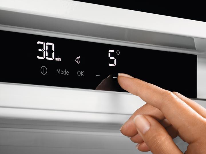 Immagine prodotto Electrolux Ik2705bzr (234 l)