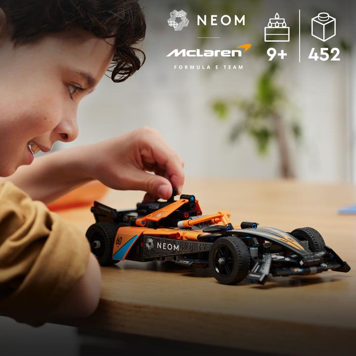 Actual product image LEGO NEOM McLaren Formula E Race Car (42169, LEGO Technic)