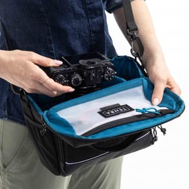 Actual product image Tenba Skyline V2 10 - Shoulder bag - Zwart (Camera shoulder bag, 1 l)