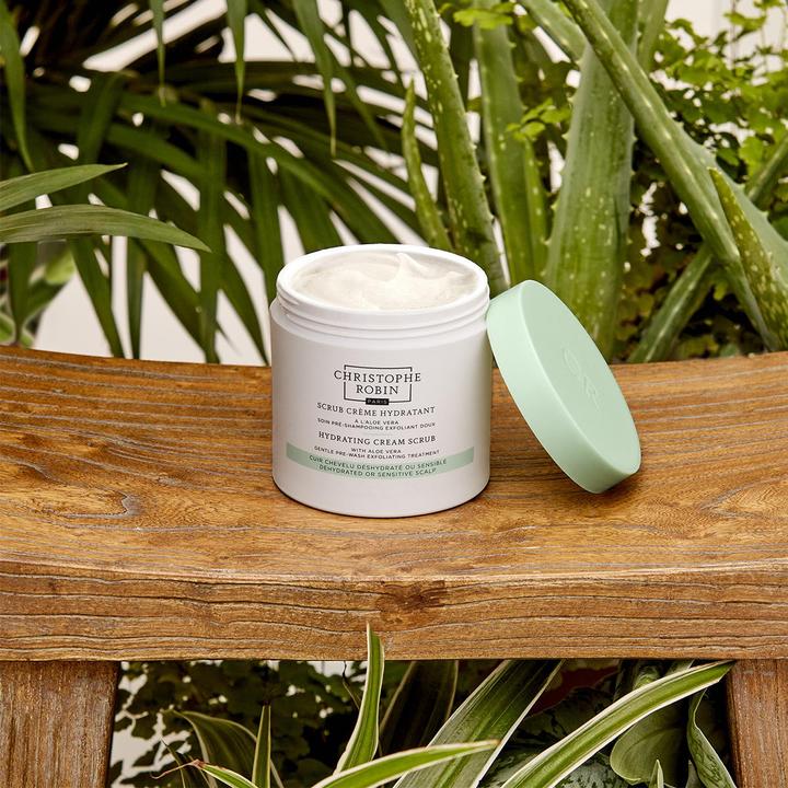 Actual product image Christophe Robin Hydrating Cream Scrub with Aloe Vera (250 ml, Liquid shampoo)