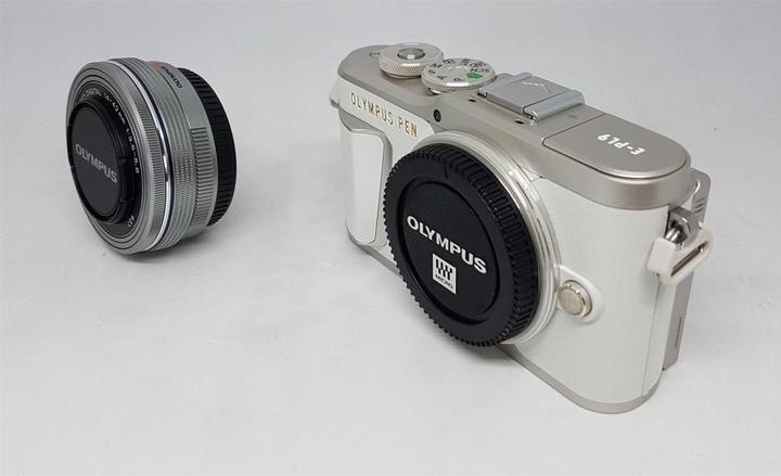 Actual product image Olympus PEN E-PL9 Kit (14 - 42 mm, 16.10 Mpx, Micro Four Thirds)