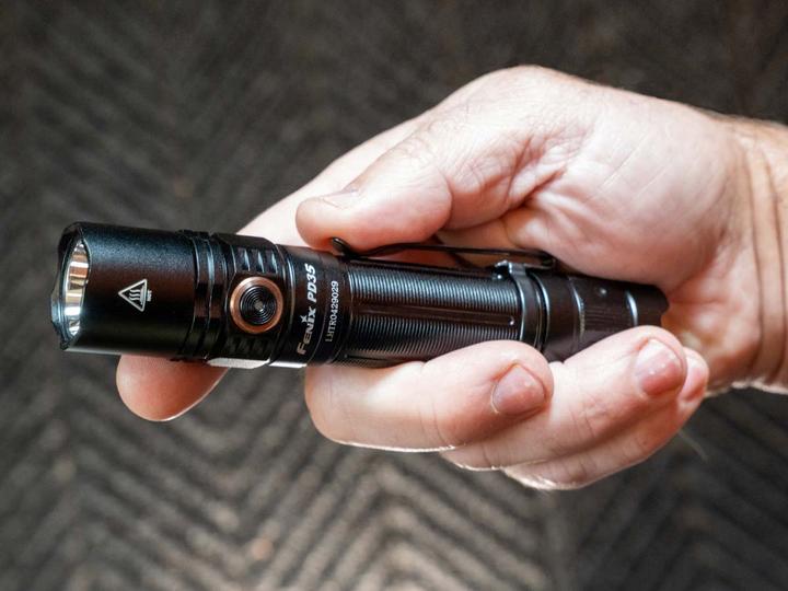 Produktbild Fenix PD35 V3.0 (13.40 cm, 1700 lm)