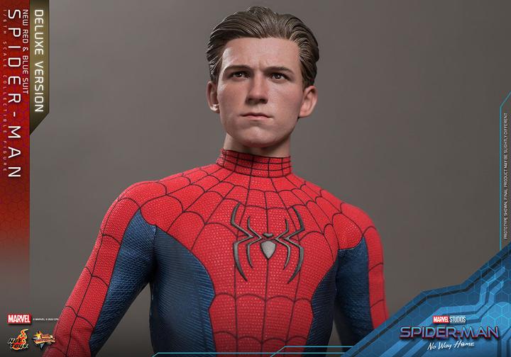 Actual product image Hot Toys Spider-Man: No Way Home figurine Movie Masterpiece 1/6 Spider-Man (New Red and Blue Suit) (Deluxe Ve