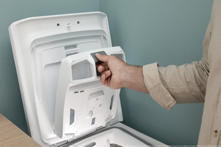 Actual product image Candy TCA273D3-S (7 kg, Downwards)