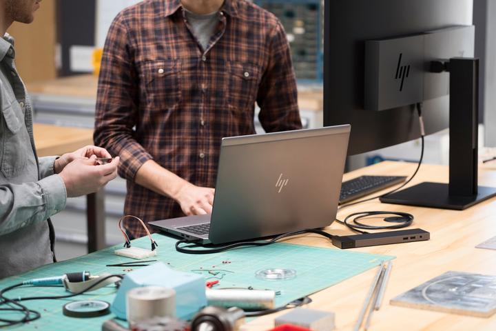 Actual product image HP Z38c (3840 x 1600 pixels, 38")