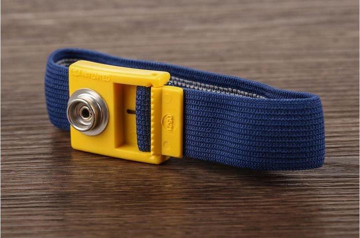 Produktbild Rs Pro Antistatisches Handgelenkband 10 mm Druckknopf Gemäss EN 61340-5-1 (Gehörschutz Ersatzpolster)