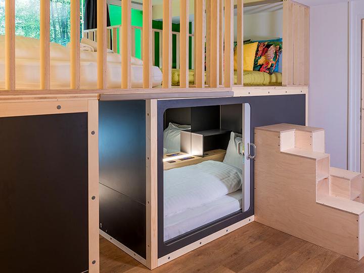 Immagine prodotto Smartbox Soggiorno insolito in famiglia in una Swiss Capsule™ a Bâle (4 pers.)