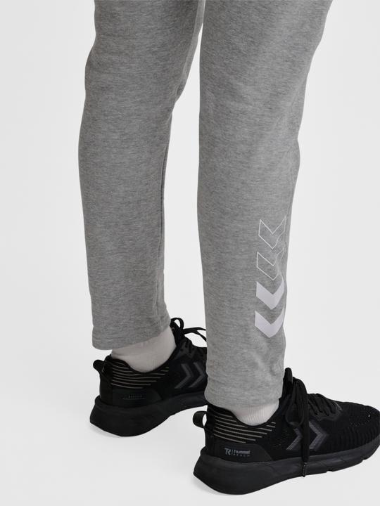 Actual product image hummel Hmlelemental Tapered Pants Woman (M)
