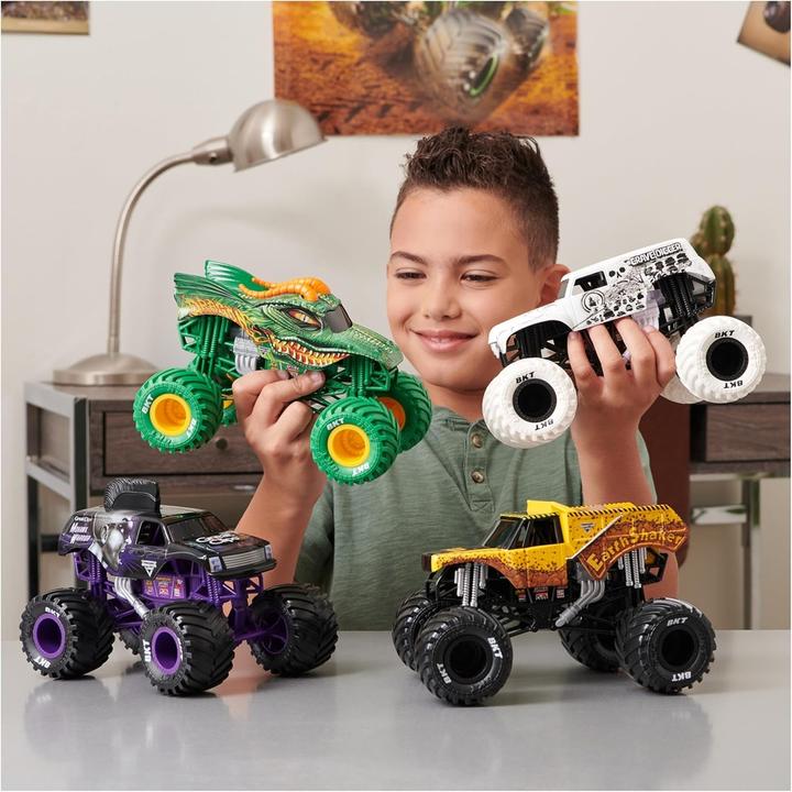 Actual product image Spin Master Monster Jam - Grave Digger Monster Truck