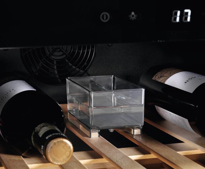 Actual product image AEG AWUS020B5B 5000 wine temperature control cabinet / up to 20 bottles