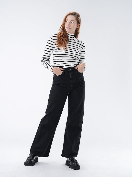 Actual product image Levis Wide Leg Fit RIBCAGE (W28/L32)