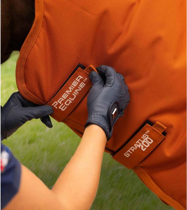 Actual product image Premier Equine Stratus 1200 Series Classic 200g (213 cm)