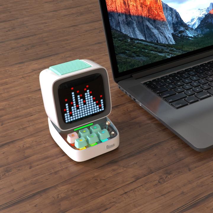 Actual product image Divoom DitooPro (8 h, Rechargeable battery operated)