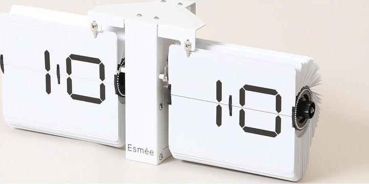 Actual product image Esmée Flipwatch