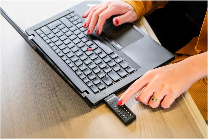 Produktbild Verbatim Keypad Secure (128 GB, USB-A, USB 3.1)