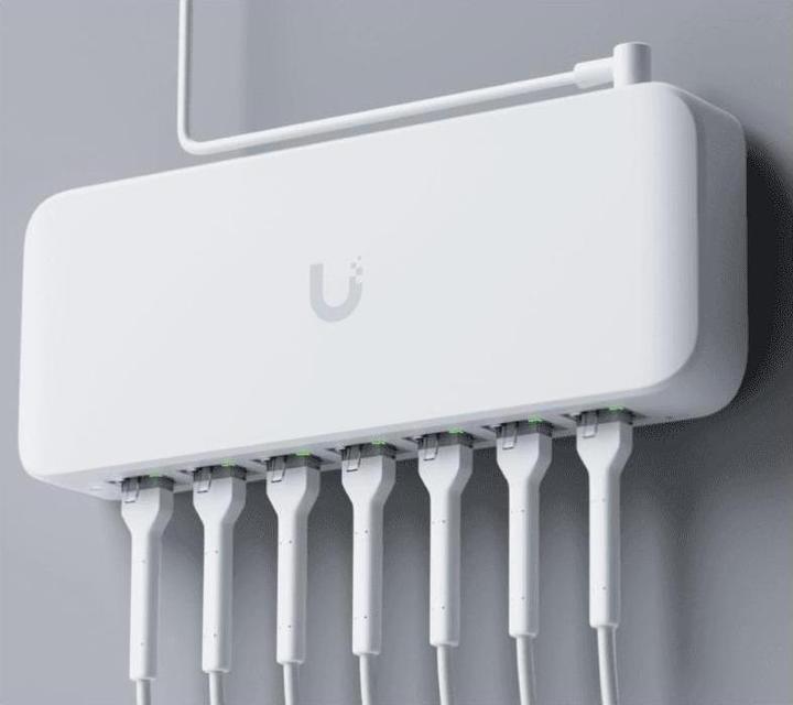 Actual product image Ubiquiti Ultra 7 (8 Ports)