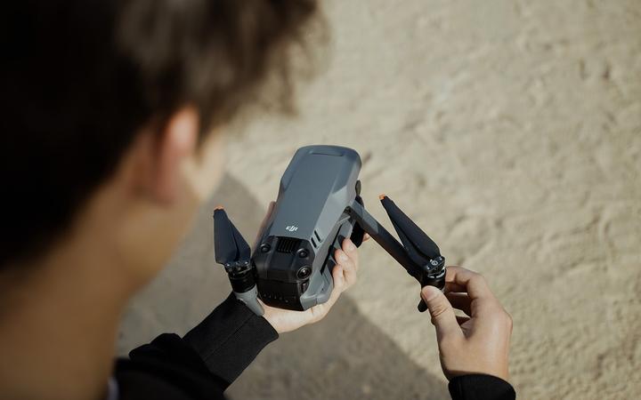 Immagine prodotto DJI Mavic 3 (46 min, 895 g, 20 Mpx)