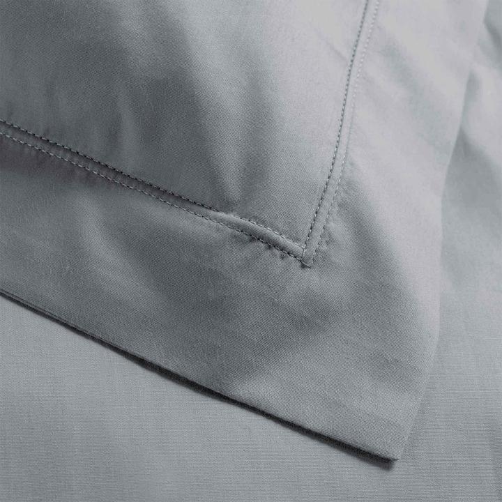 Image du produit Casativo Taie d'oreiller en percale de coton, Housse de coussin avec bordure décorative (63 x 63 cm)