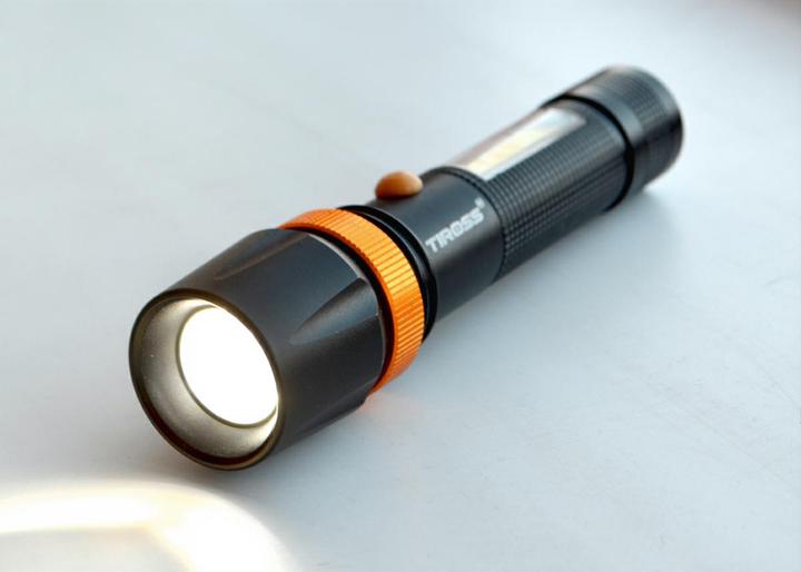 Tiross Latarka ładowalna Cree LED T6 Xmlcob 10w (12 cm)