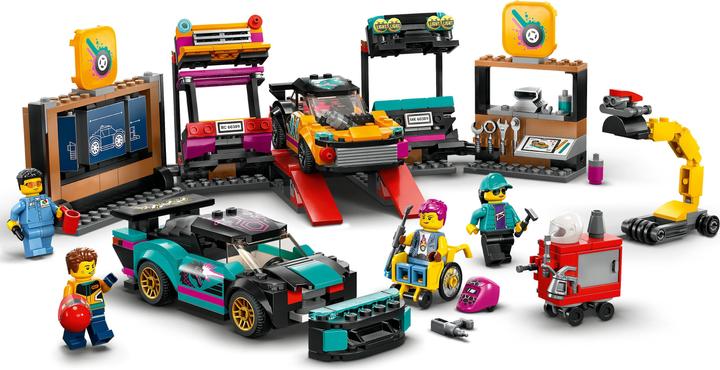 Actual product image LEGO 60389 Car workshop (60389, LEGO City)