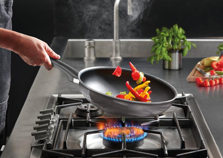 Produktbild Tefal Resist Intense (20 cm, Bratpfanne, Aluminium)