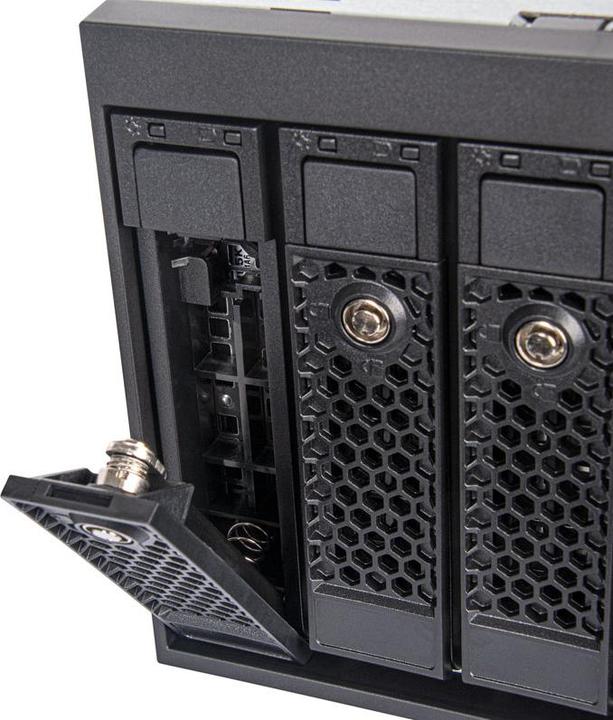 Actual product image Silverstone FS305-E (2.5", 3.5", 5.25")