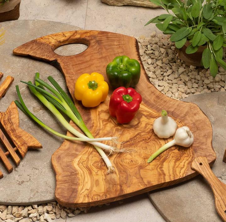 Actual product image Natura Punto Large cutting board, 60 x 40 x 2 cm, olive wood