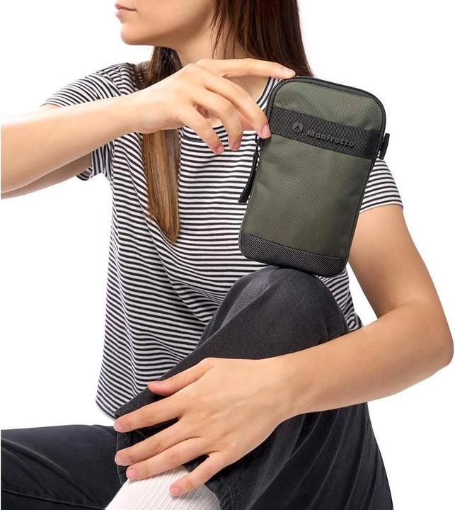 Actual product image Manfrotto Street Crossbody Pouch (Camera shoulder bag, 1 l)