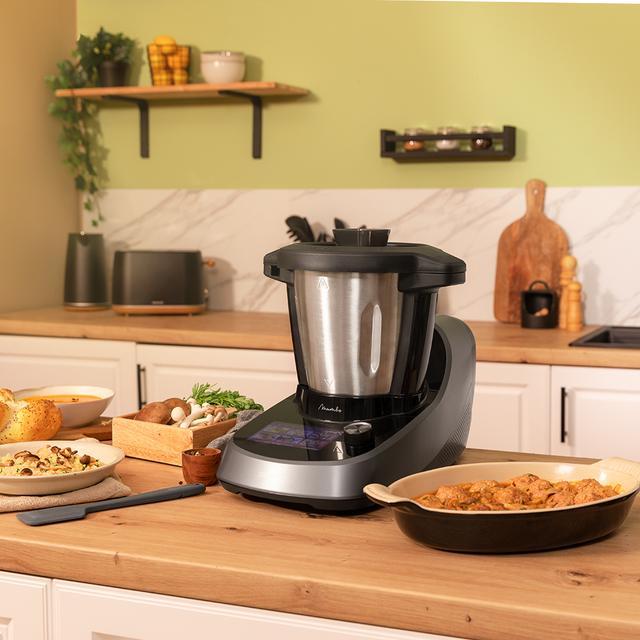 Actual product image Cecotec Robot Cuiseur Mambo Touch avec pichet Habana 10090 (Noir/Gris) (1600 W)