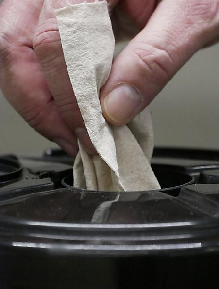 Produktbild kaiserkraft BigGrip® Wischtuch-Spender (2 Stk.)