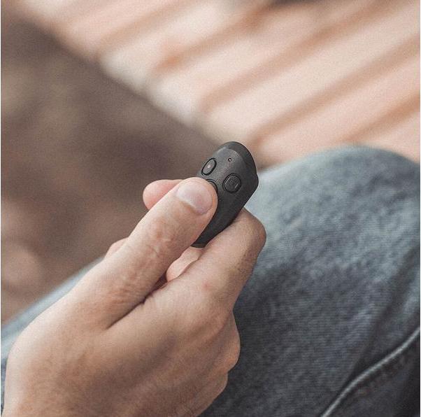 Actual product image Pgytech Remote release Mantis RC M1