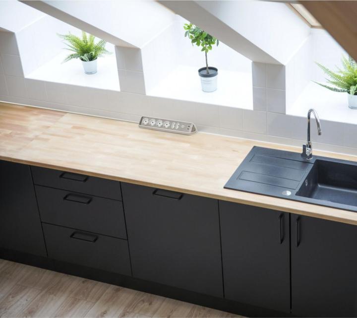 Immagine prodotto Brennenstuhl piedistallo angolare estilo a 6 vie (6 x, CEE 7/16, 2 m)