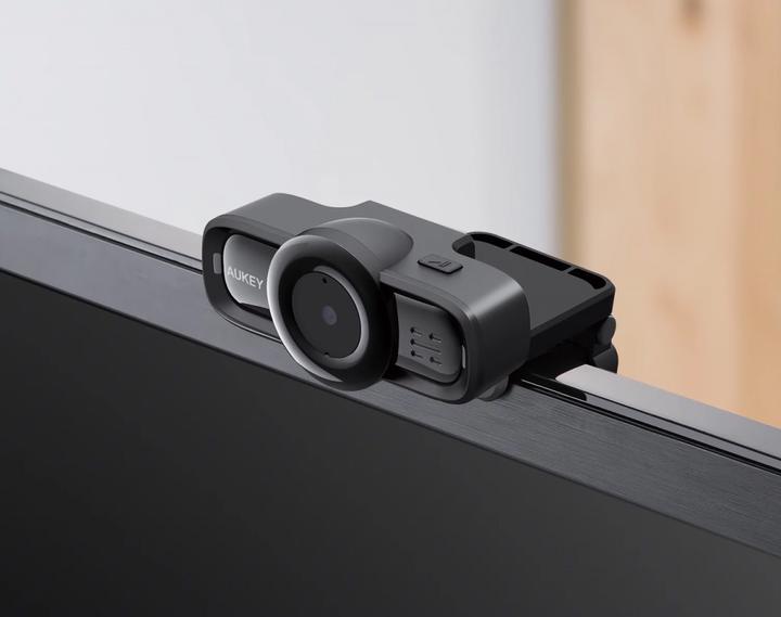 Actual product image Aukey Pro (2 Mpx)