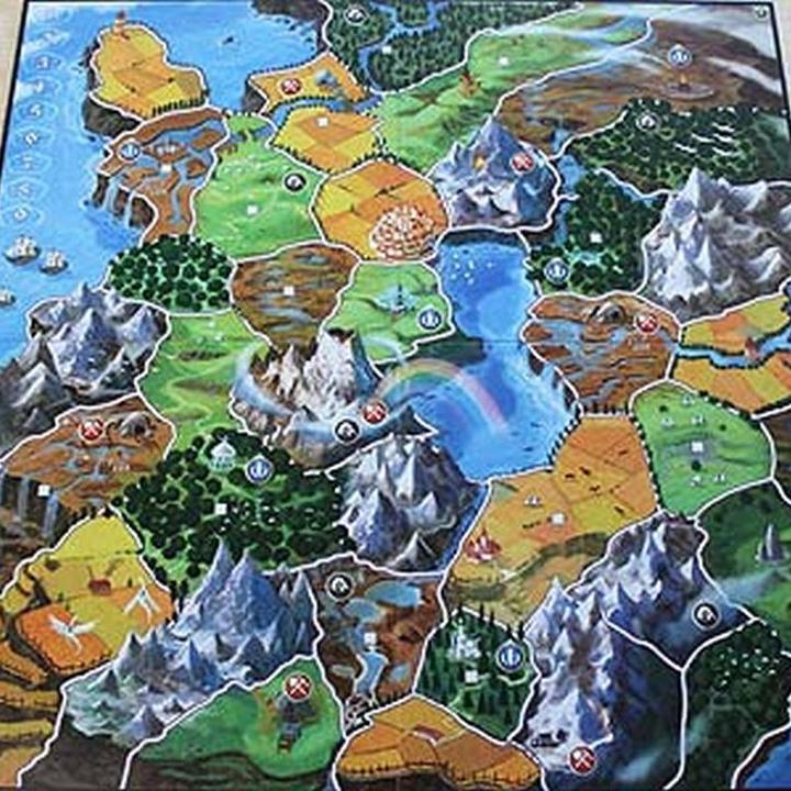 Actual product image Asmodée Small World (German)