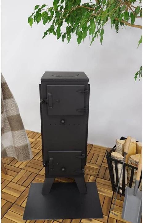 Markone Magnus Kaminofen mit Schamottstein GT7PR schwarz Ofen für Werkstatt
