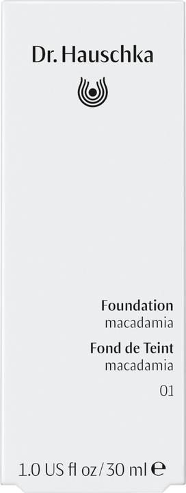Actual product image Dr. Hauschka Foundation (01 Macadamia)