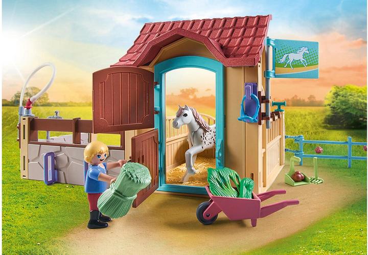 Image du produit Playmobil Écurie (71494, Playmobil Chevaux de la cascade)