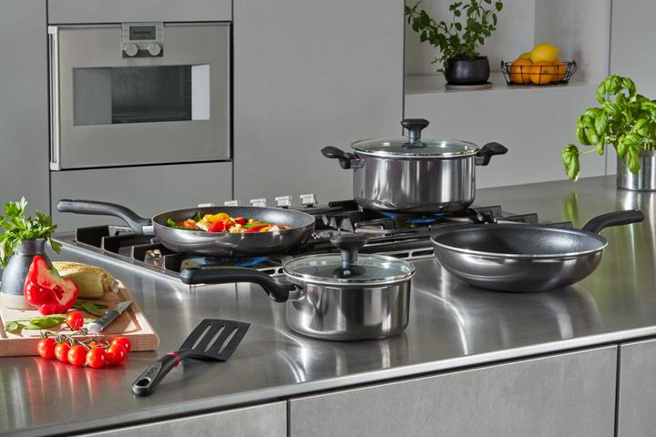 Immagine prodotto Tefal Resist (24 cm, Padella per friggere, Alluminio)