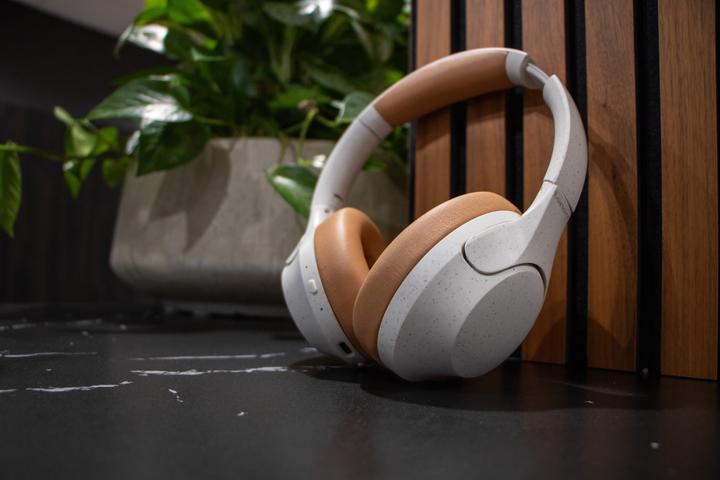 Actual product image Lenco Bluetooth headphones HPB-830GY grey ANC, APK (ANC, 60 h, Wireless)