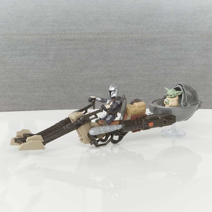 Immagine prodotto Hasbro Star Wars Mission Fleet- The Mandalorian Child Duel for the Bounty