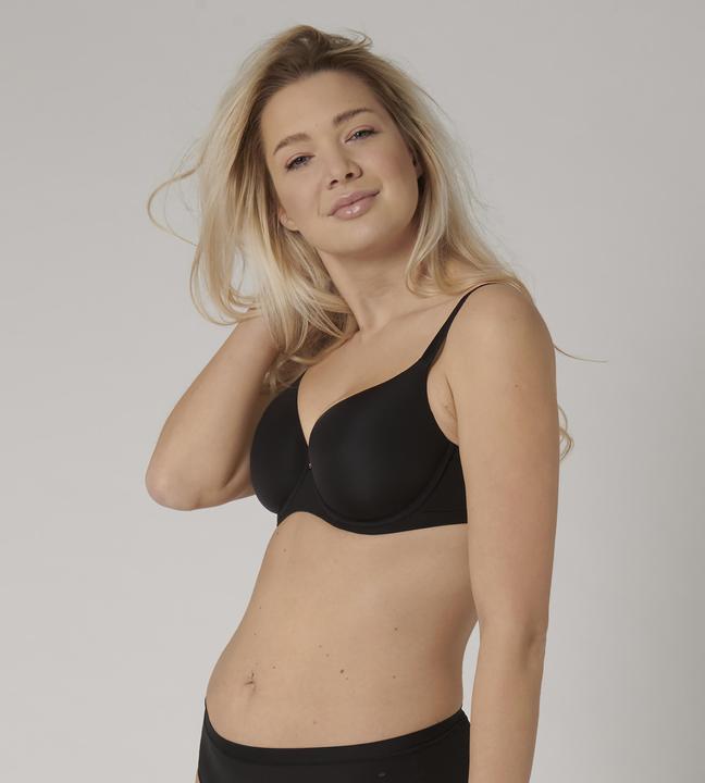 Image du produit Triumph Essentiels pour le maquillage du corps WP (70 B, Une unité par pack)