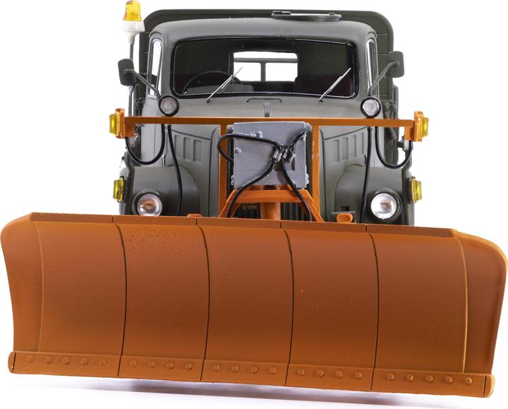 Actual product image AutoCult Berna 2VM with scraper blade orange