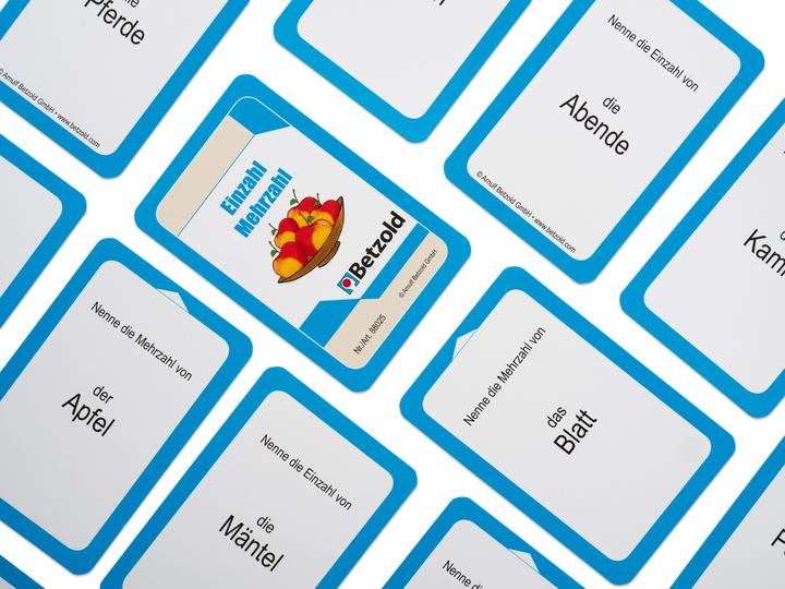 Actual product image Betzold Singular - plural - deck of cards for the Magic Cylinder (German)